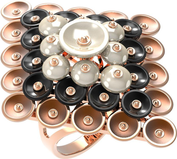 Кольцо из красного золота 585 пробы c ониксом и перламутром