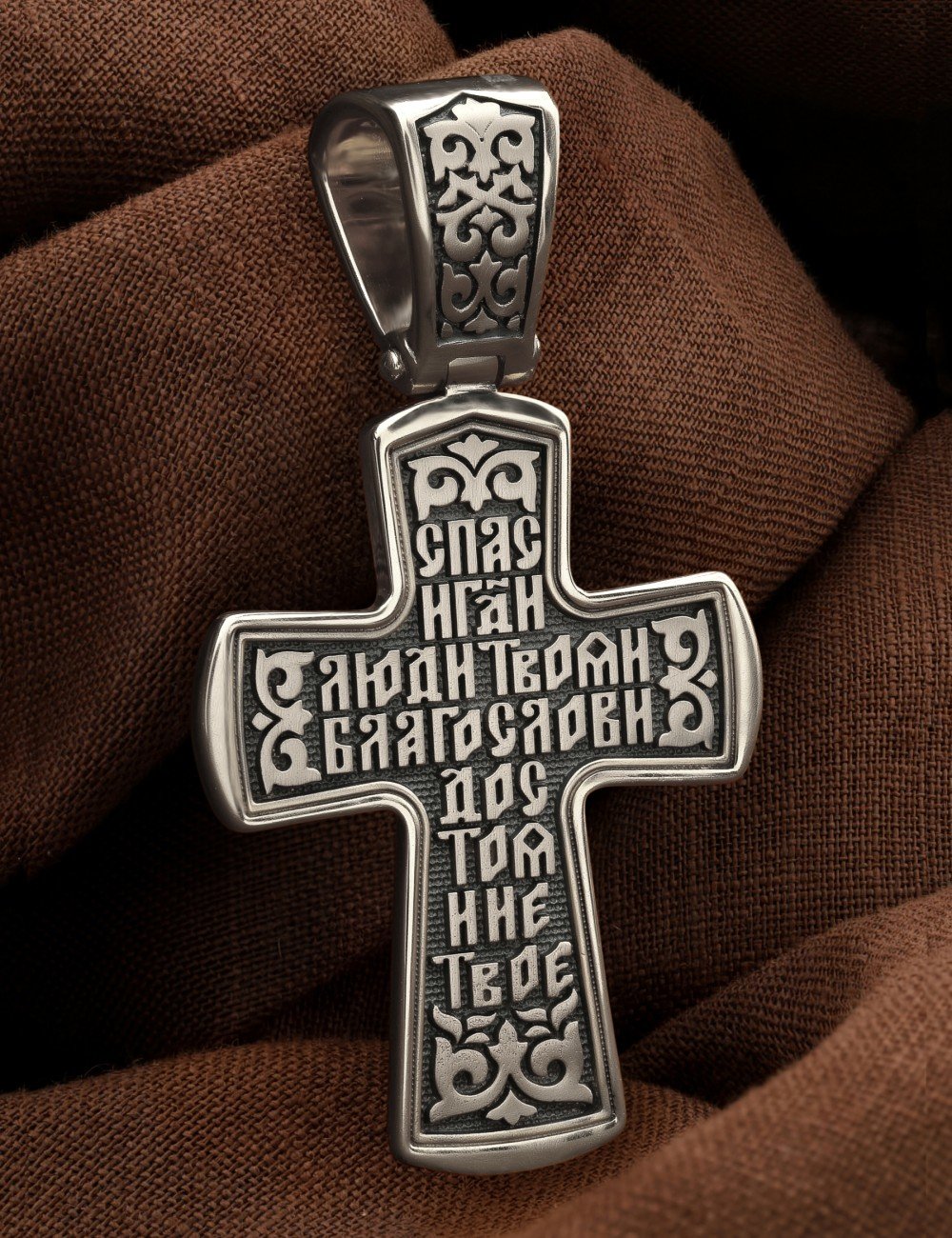 Крест из белого золота