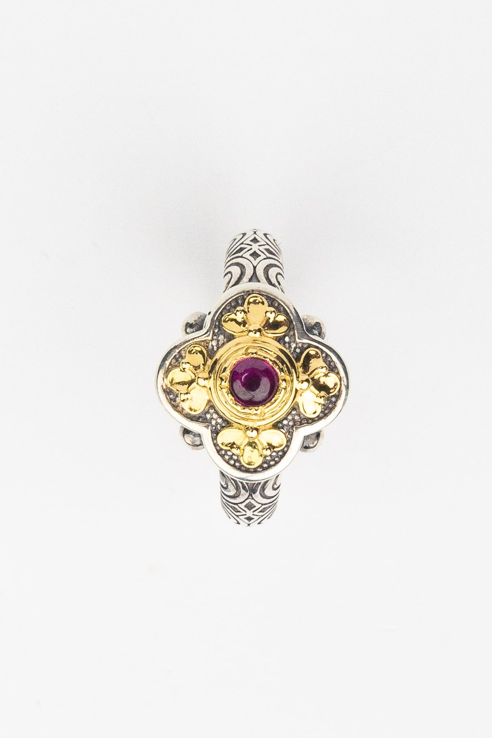 Кольцо из серебра 925 пробы и золота 750 пробы c рубином и рубином