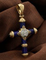 Крест из лимонного золота c ониксом и лазуритом