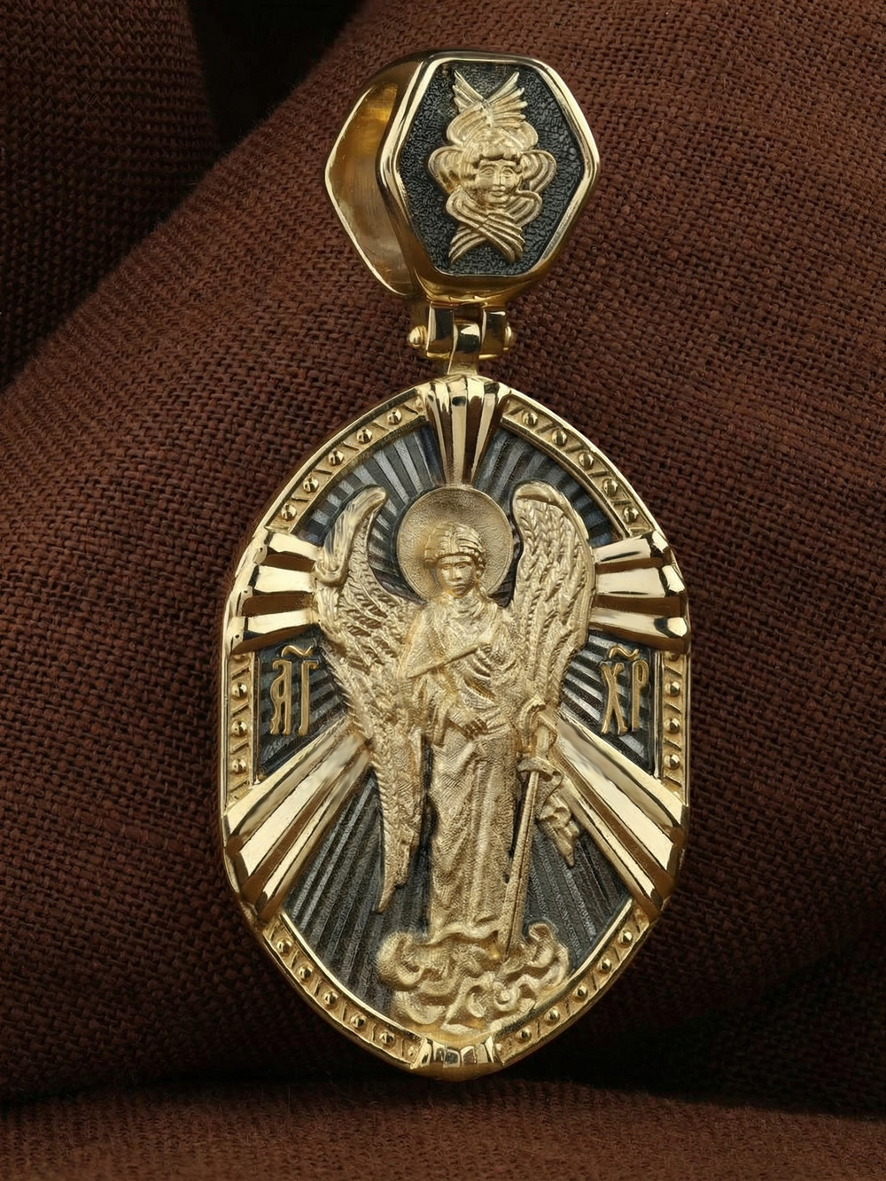 Нательная икона из лимонного золота 585 пробы