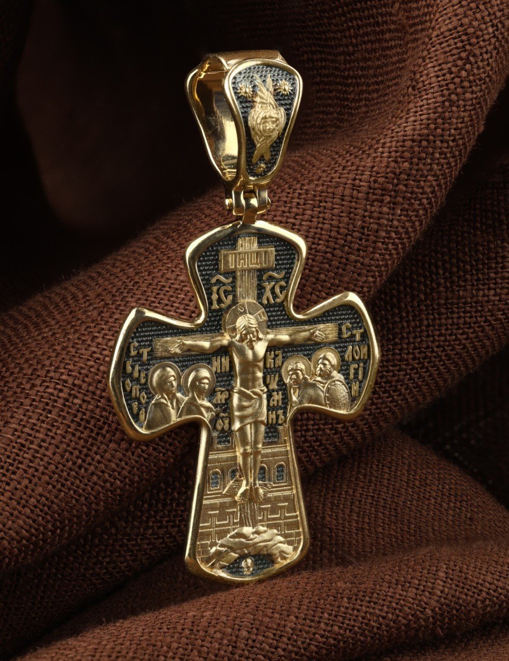 Крест из лимонного золота