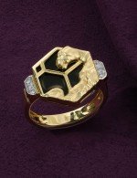 Кольцо из лимонного золота c бриллиантами и ониксом