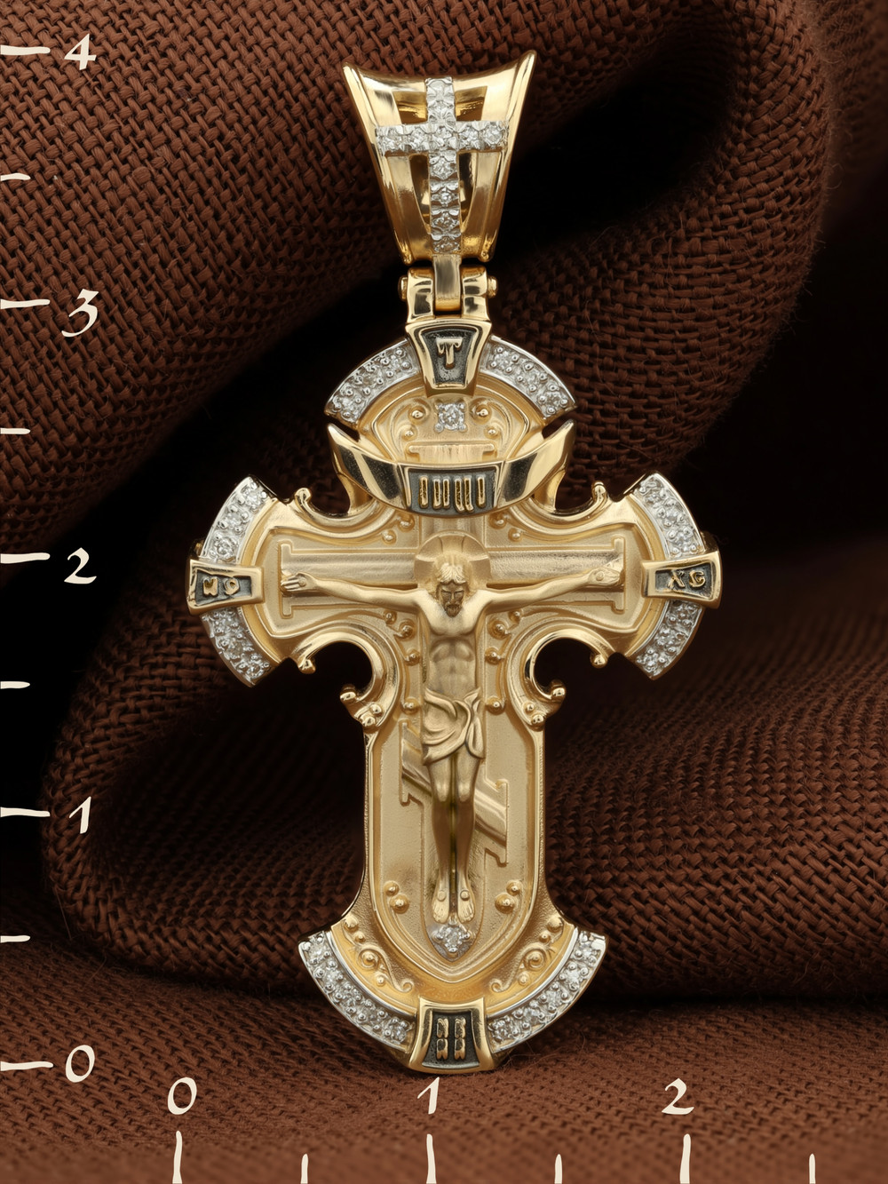 Крест из лимонного золота 585 пробы c бриллиантами