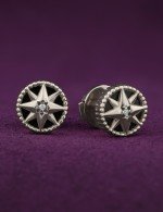 Серьги из белого золота c бриллиантами и ониксом