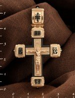 Крест из золота c эмалью, ониксом и эбеновым деревом