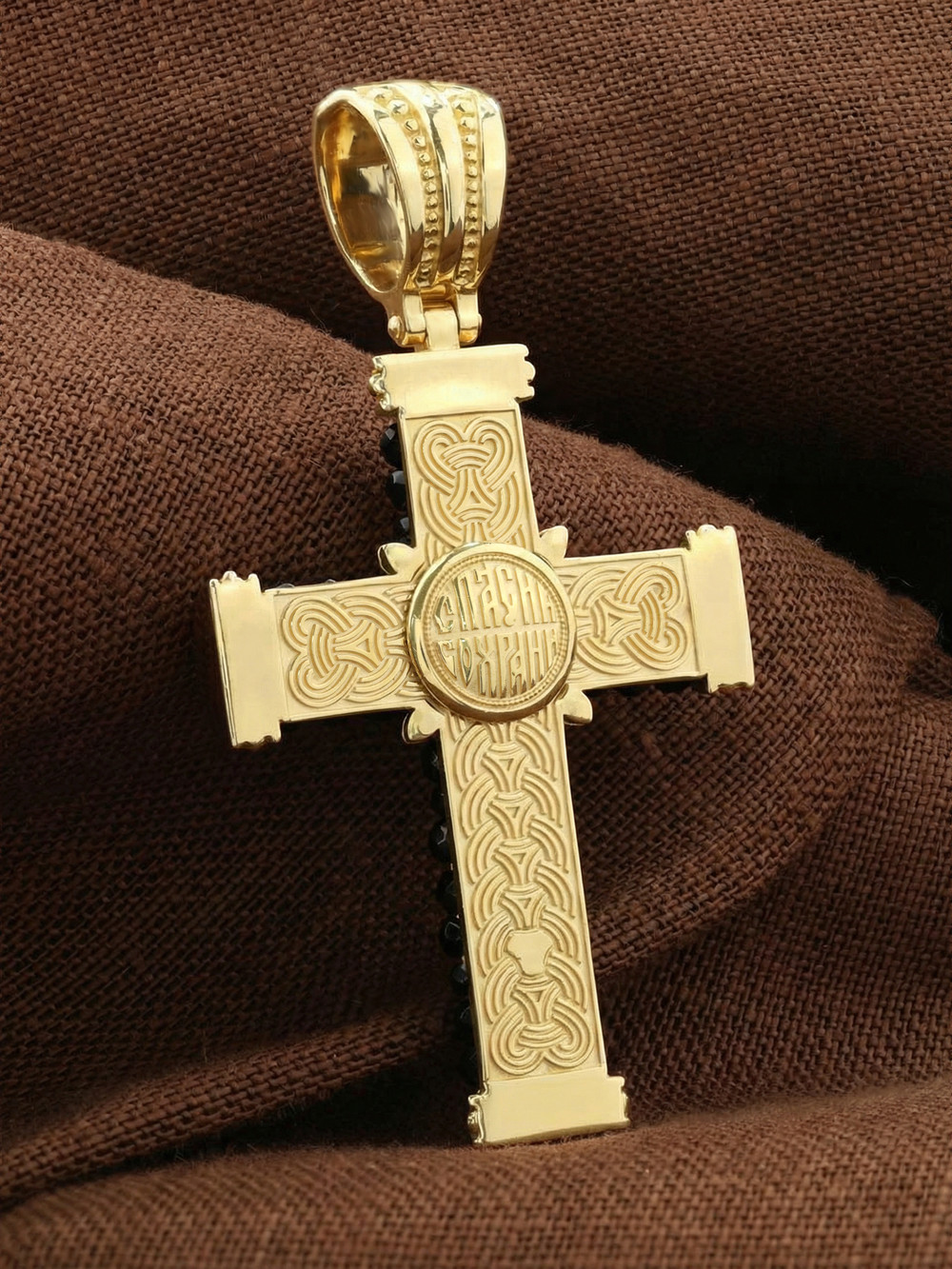 Крест из лимонного золота 585 пробы c ониксом