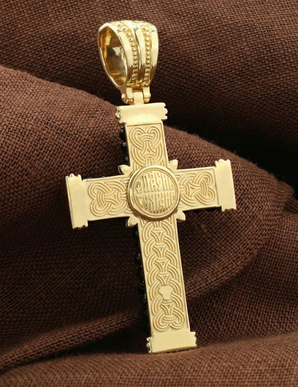 Крест из лимонного золота c ониксом