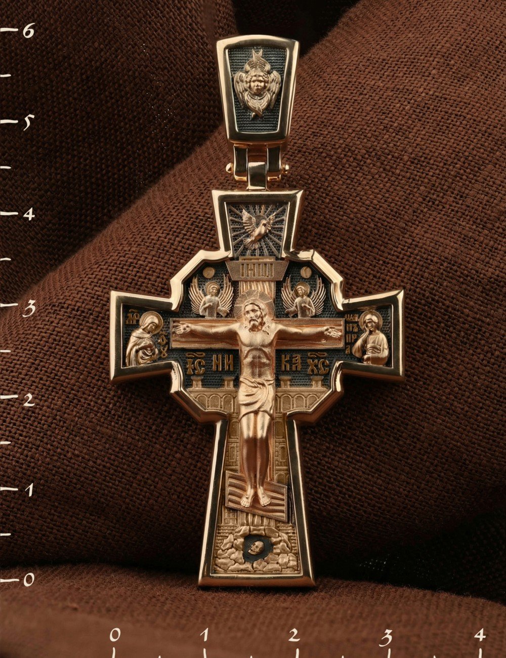 Крест из золота