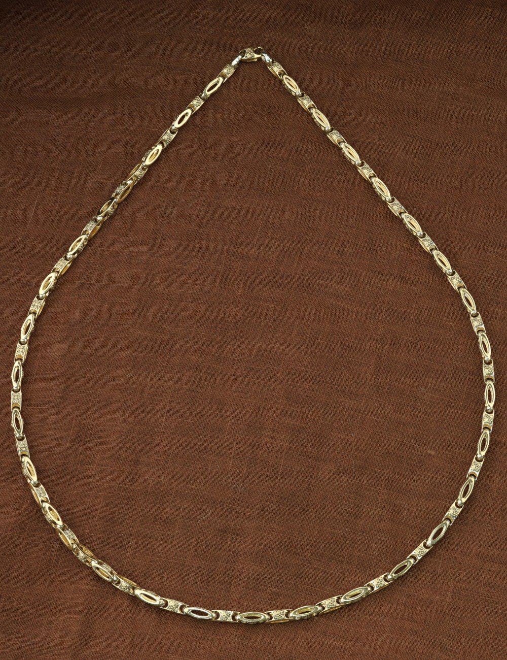 Цепь из лимонного золота