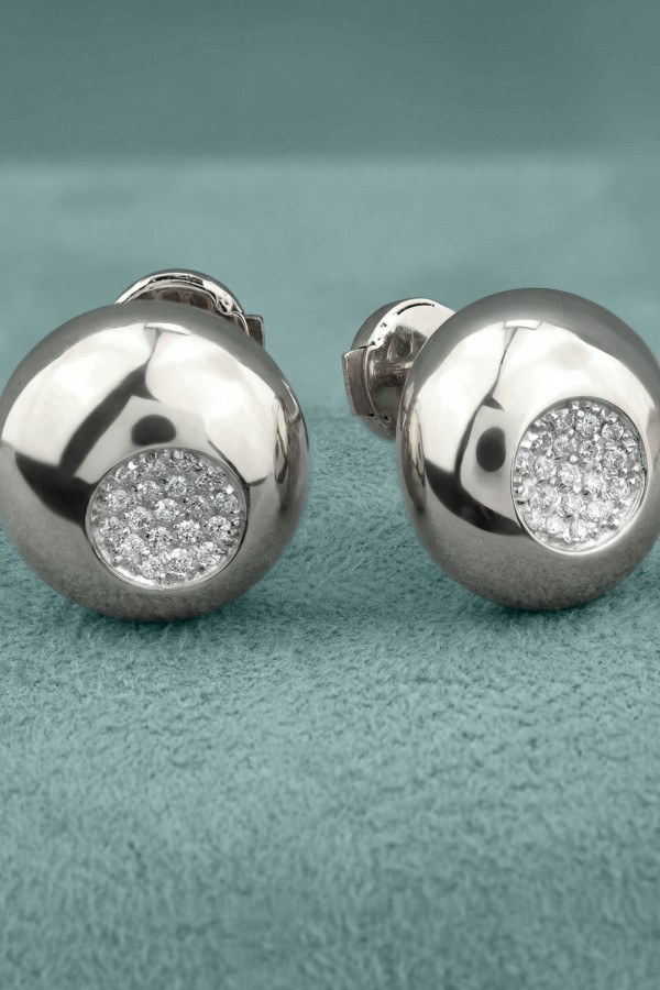 Серьги из белого золота 585 пробы c бриллиантами