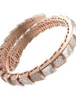 Браслет из золота c бриллиантами и перламутром