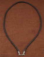 Гайтан из белого золота c кожаным шнурком