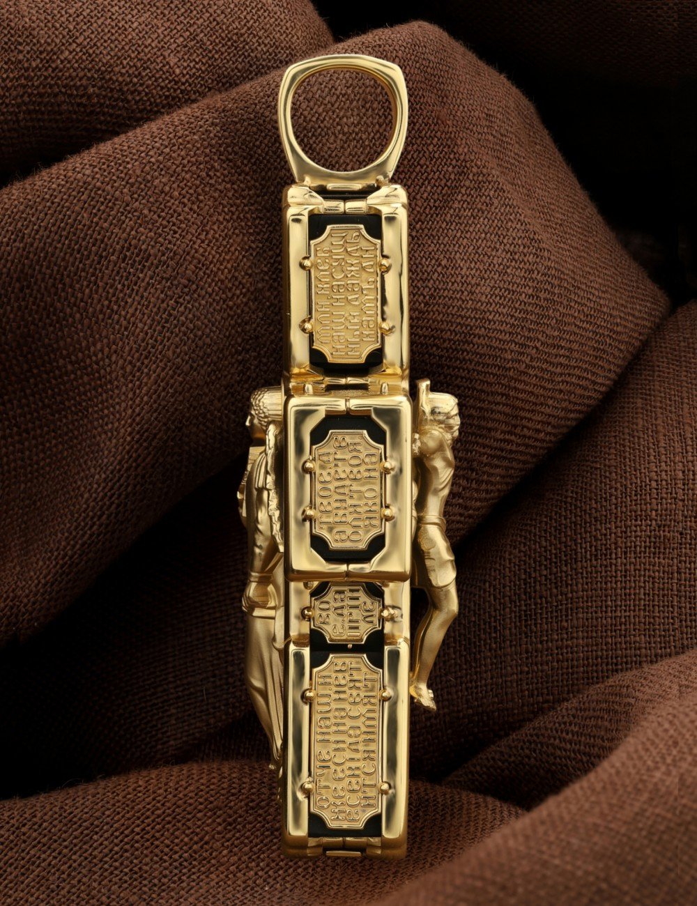 Крест из лимонного золота c эбеновым деревом