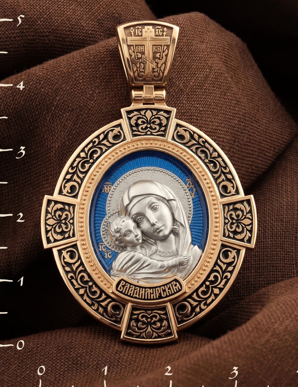 Образок из золота c эмалью