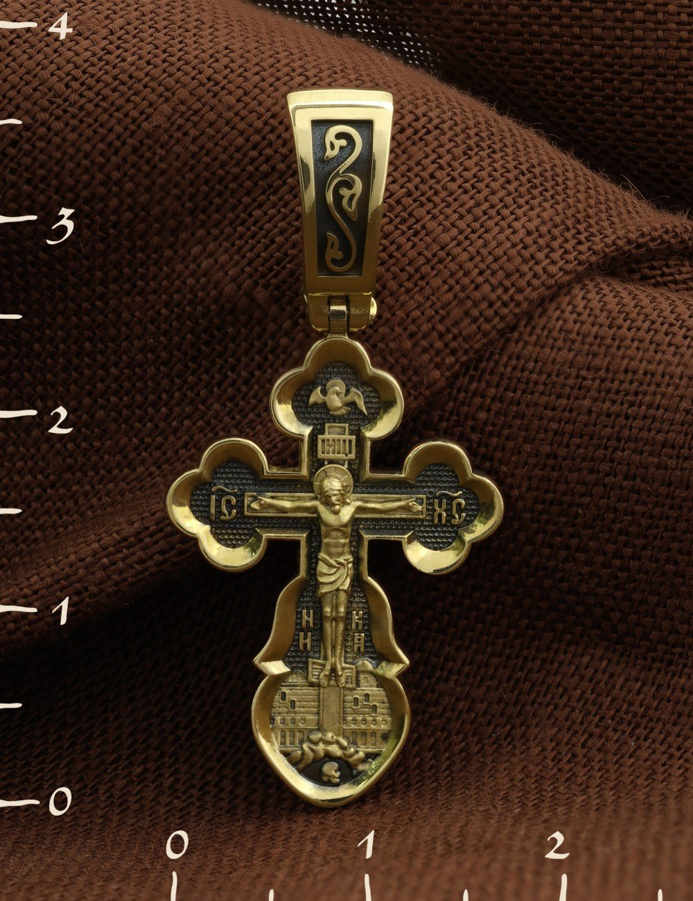 Крест из лимонного золота