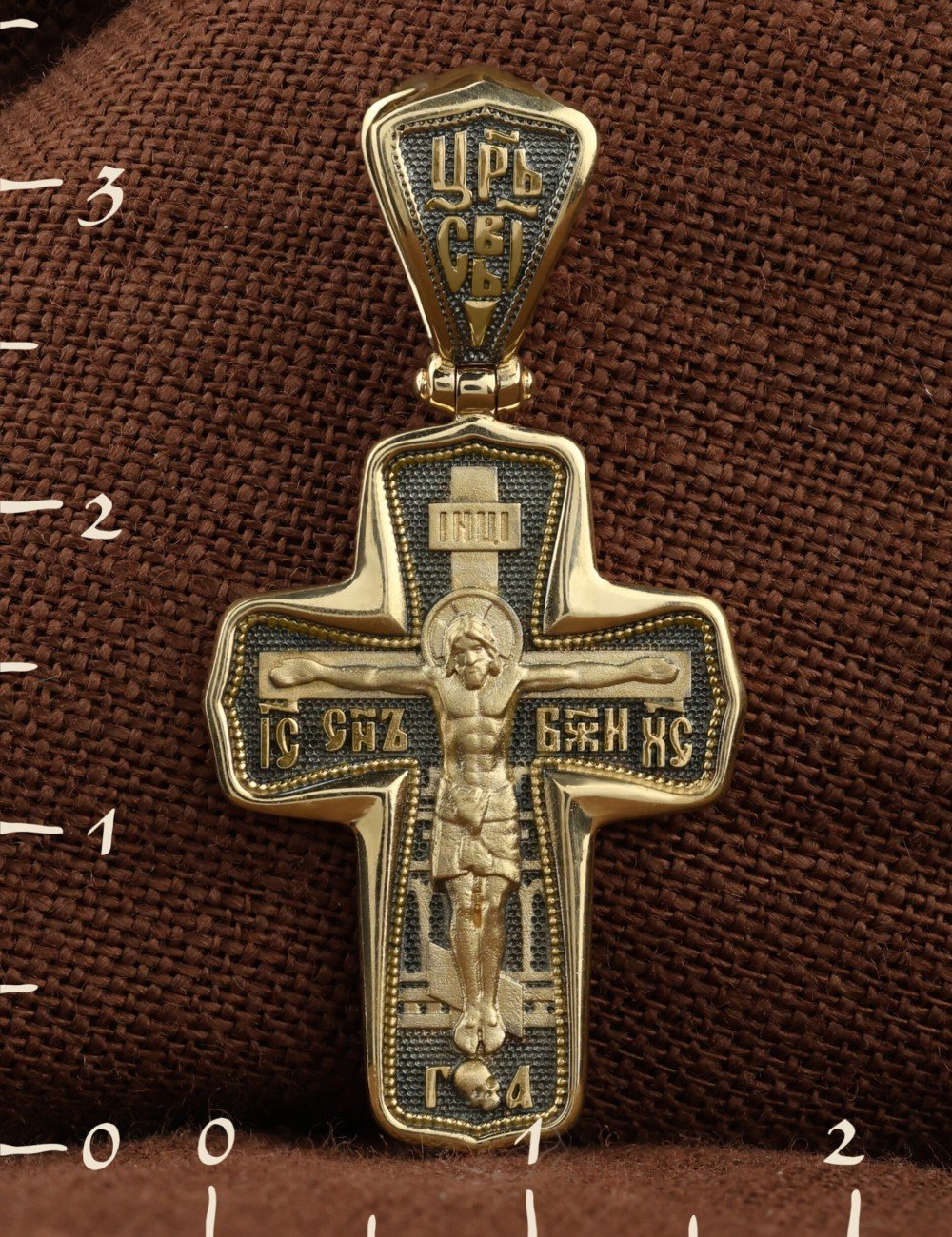 Крест из лимонного золота