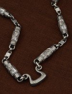 Цепь из белого золота c эмалью и бивнем мамонта