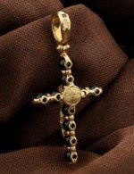 Крест из лимонного золота c ониксом