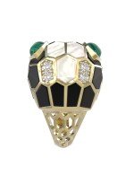 Кольцо из лимонного золота c бриллиантами, рубином, ониксом, малахитом и перламутром