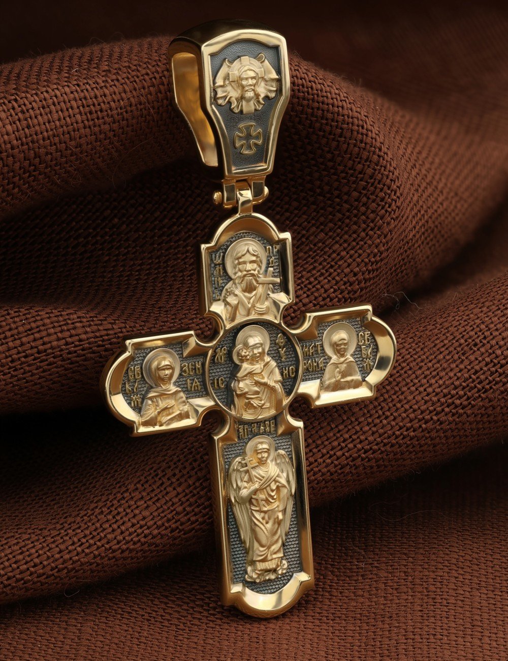 Крест из лимонного золота