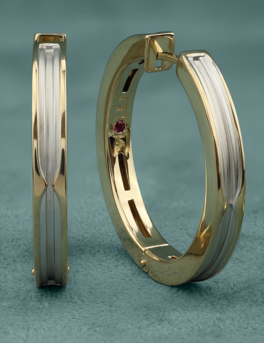 Серьги из лимонного золота c рубином