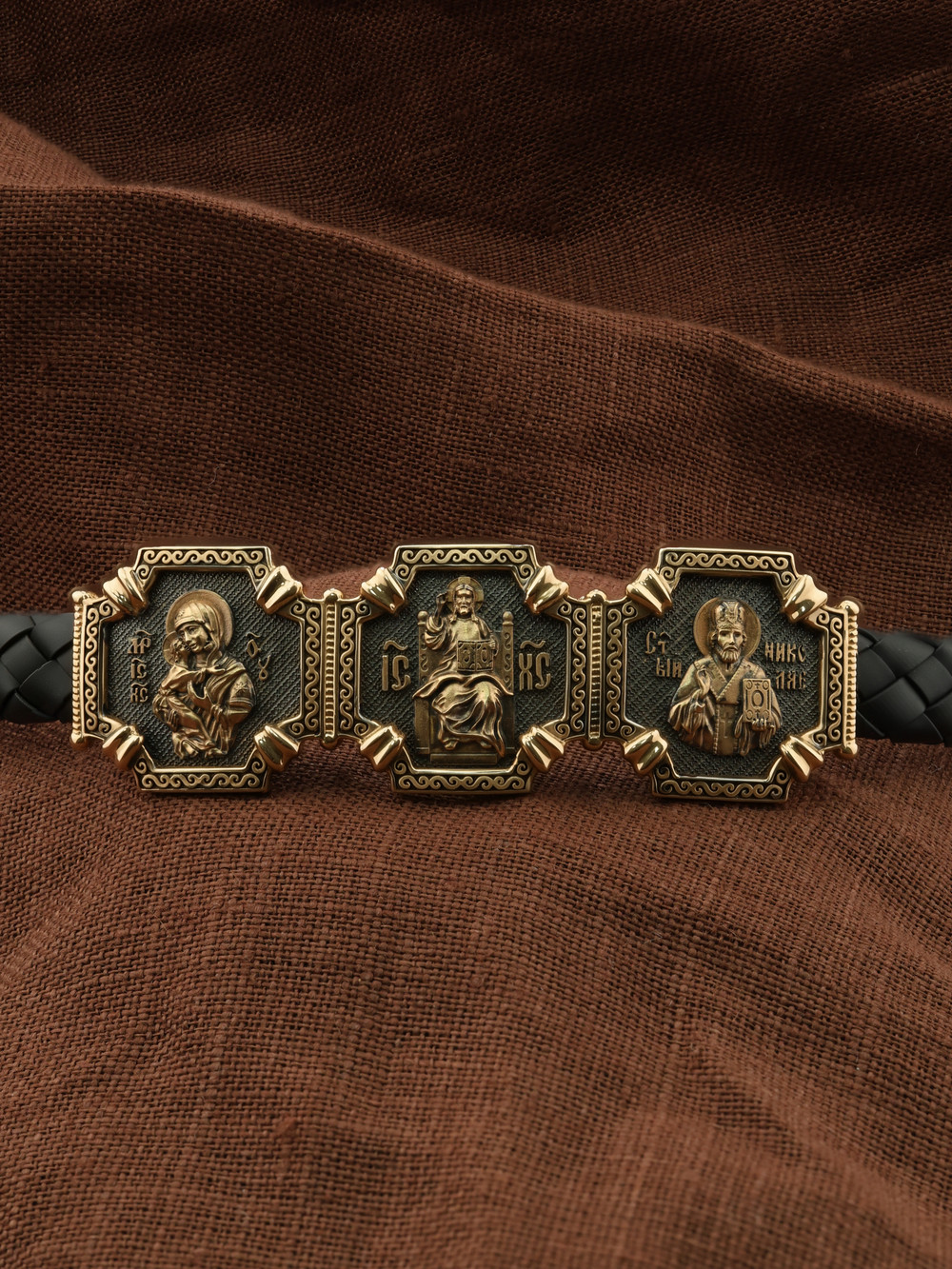 Браслет из красного золота 585 пробы c шнурком