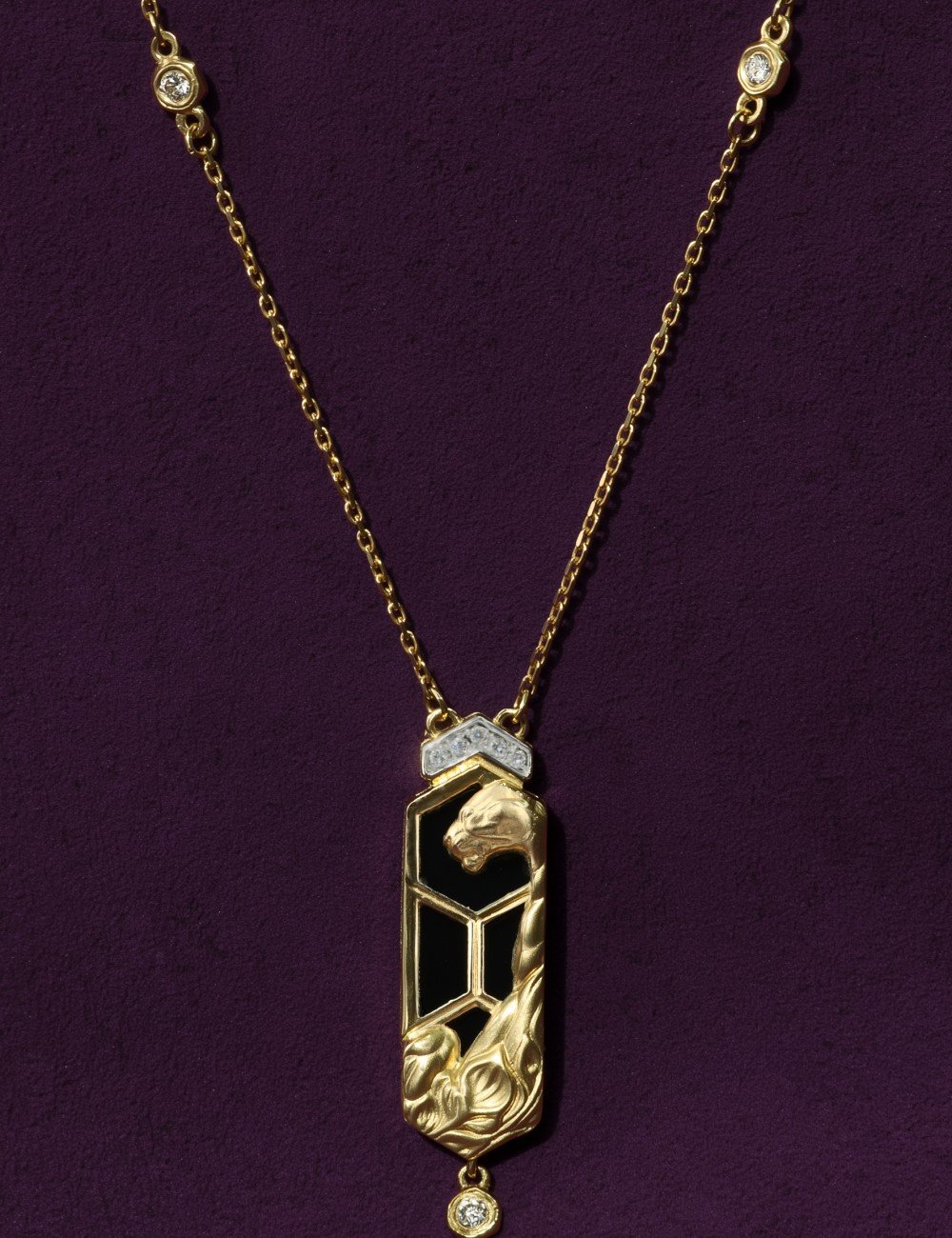 Колье из лимонного золота c бриллиантами и ониксом