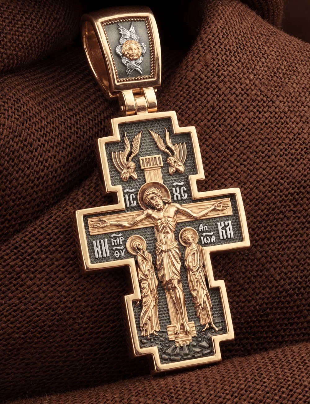 Крест из золота