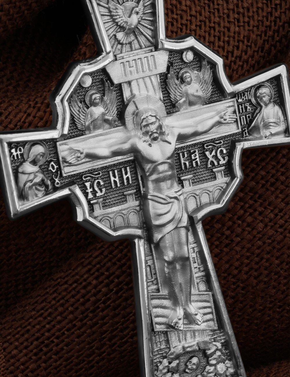 Крест из белого золота