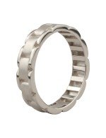 Кольцо из белого золота