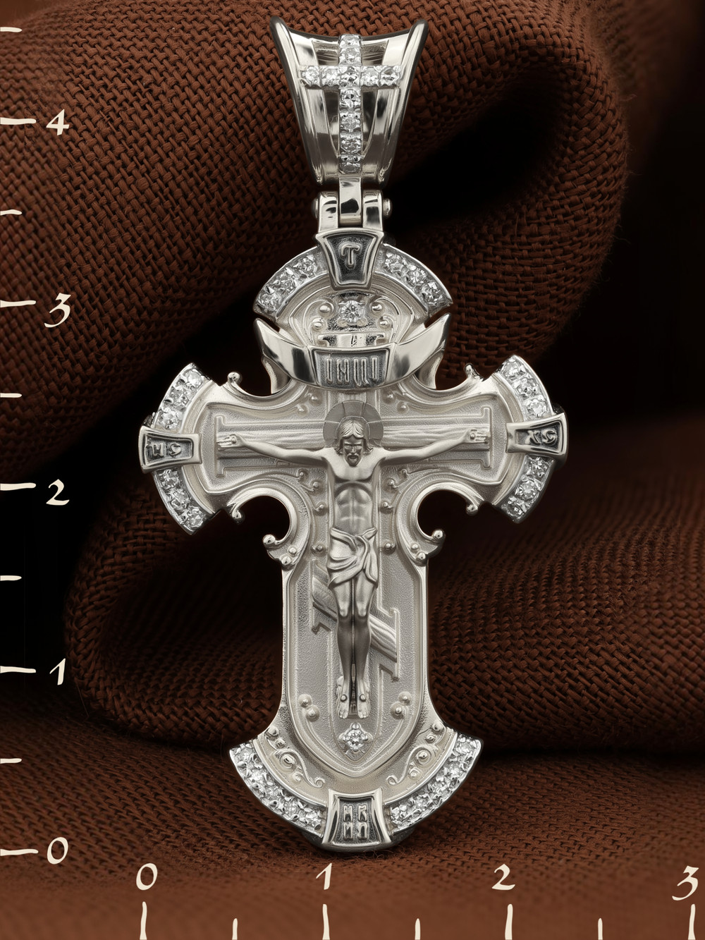 Крест из белого золота 585 пробы c бриллиантами