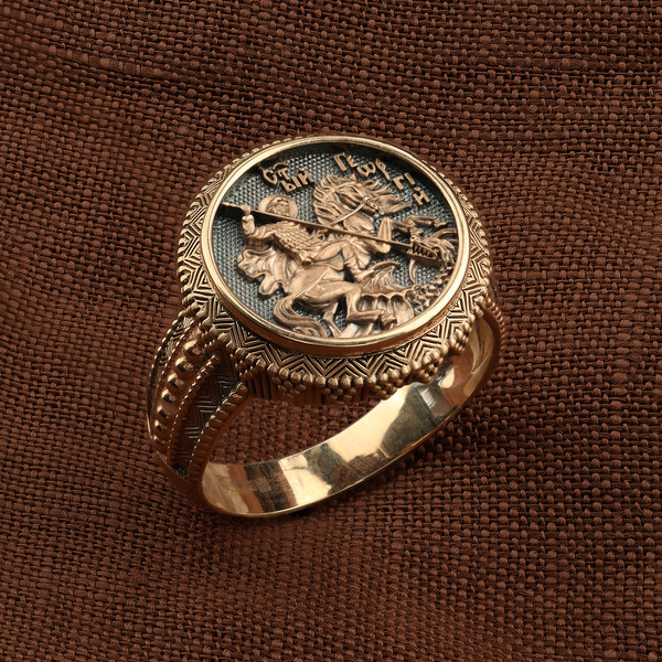 Кольцо из красного золота 585 пробы