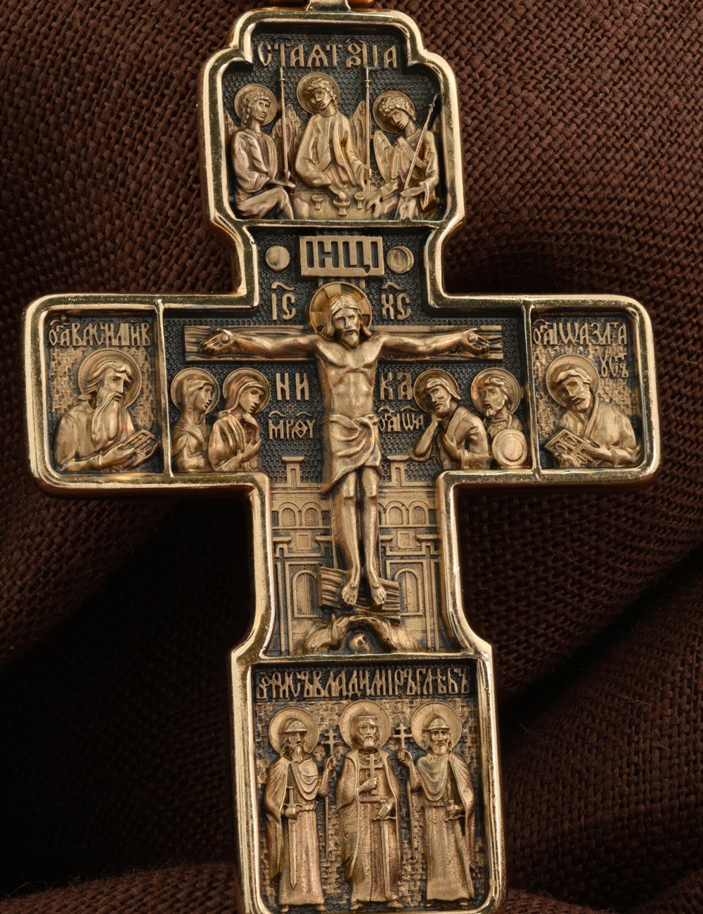 Крест из золота