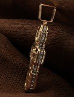 Крест из золота c ониксом