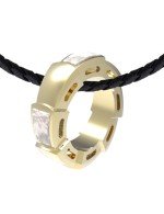 Подвеска из лимонного золота c перламутром