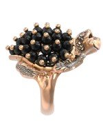 Кольцо из золота c эмалью и ониксом