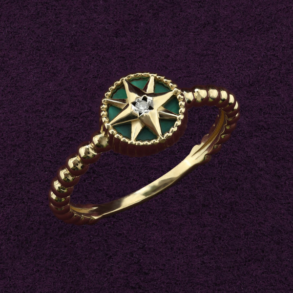 Кольцо из лимонного золота 585 пробы c бриллиантами и малахитом