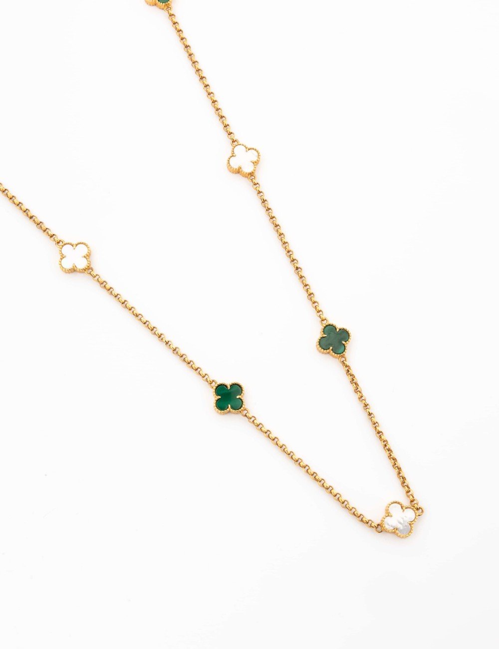 Колье из золота c малахитом и перламутром