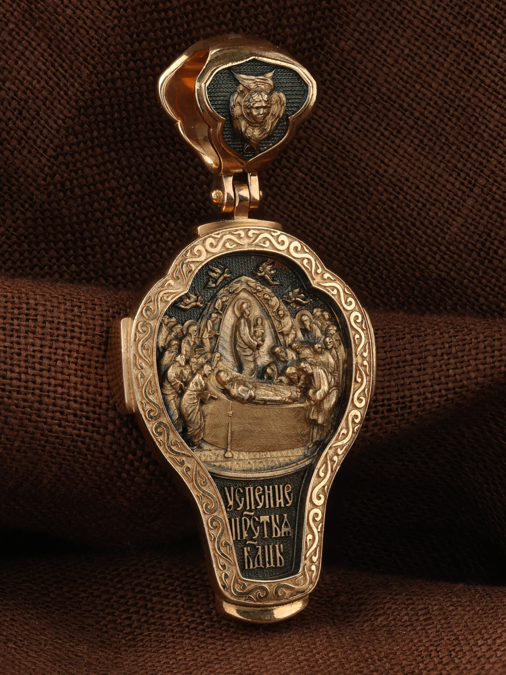 Крест из красного золота 585 пробы