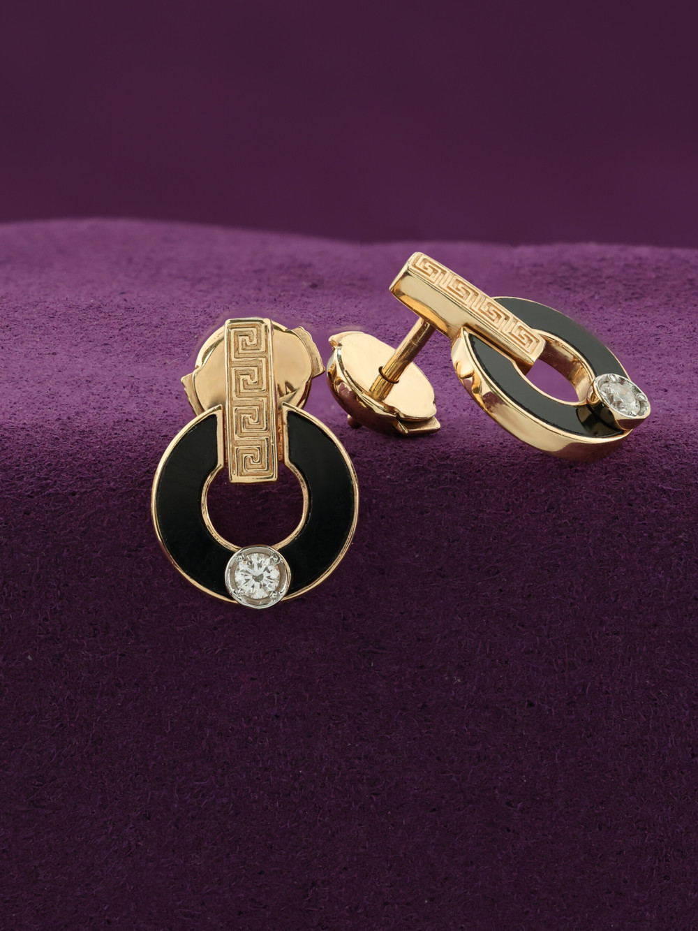 Серьги из красного золота 585 пробы c бриллиантами и ониксом