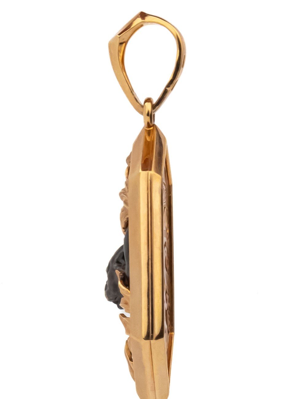 Подвеска из золота