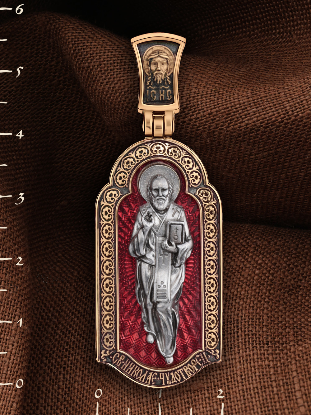 Нательная икона из красного золота 585 пробы c эмалью
