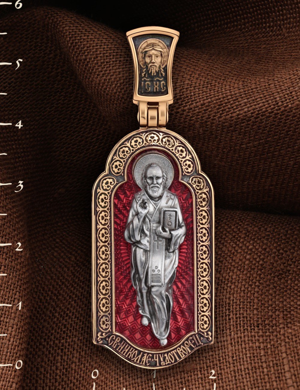 Образок из золота c эмалью