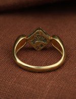Кольцо из зелёного золота
