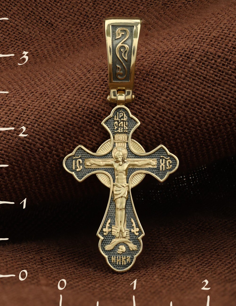 Крест из лимонного золота