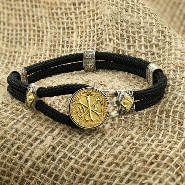 Браслет из серебра 925 пробы и золота 750 пробы c шёлковым шнурком