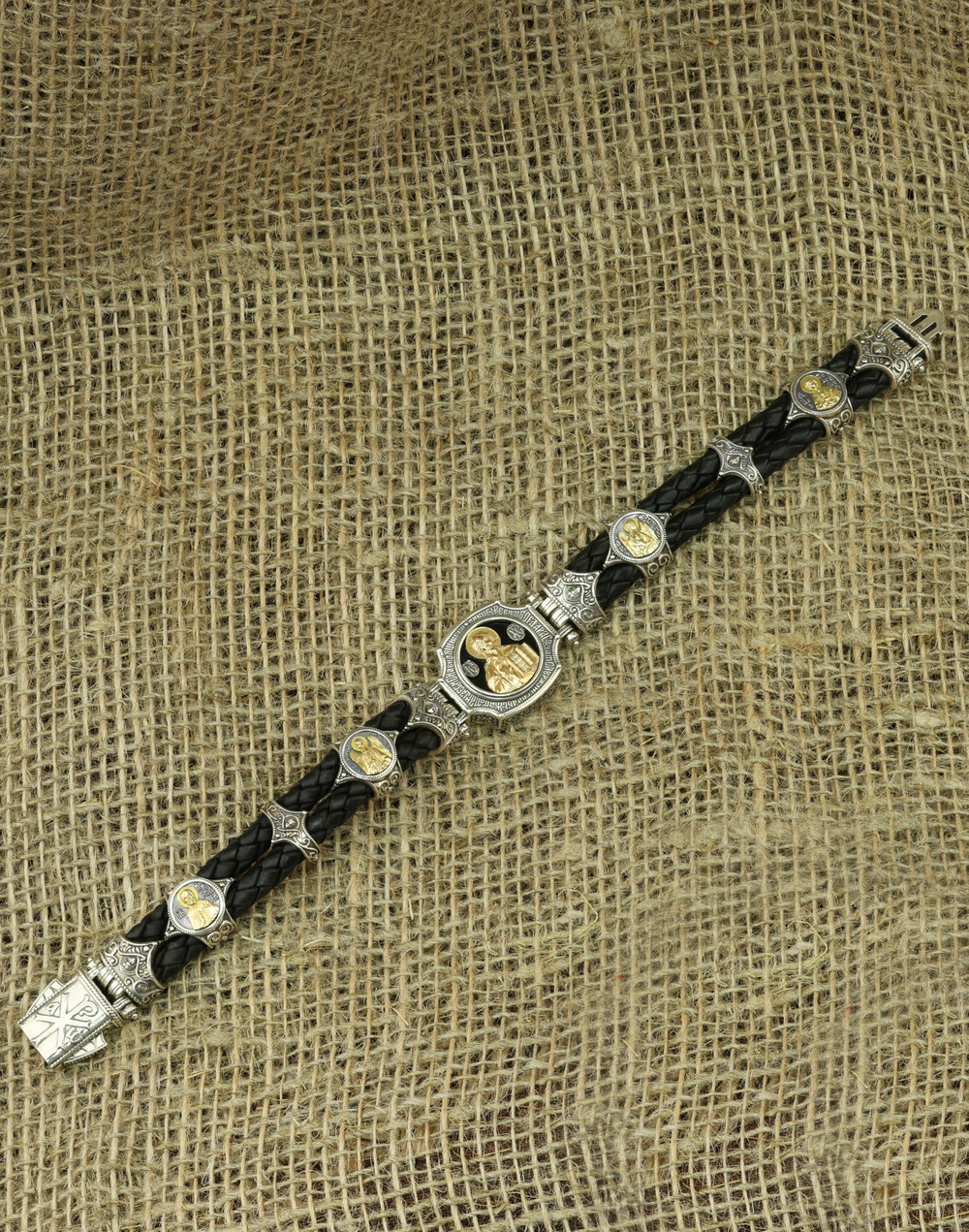 Браслет из серебра 925 пробы и золота 750 пробы c кожаным шнурком и ониксом