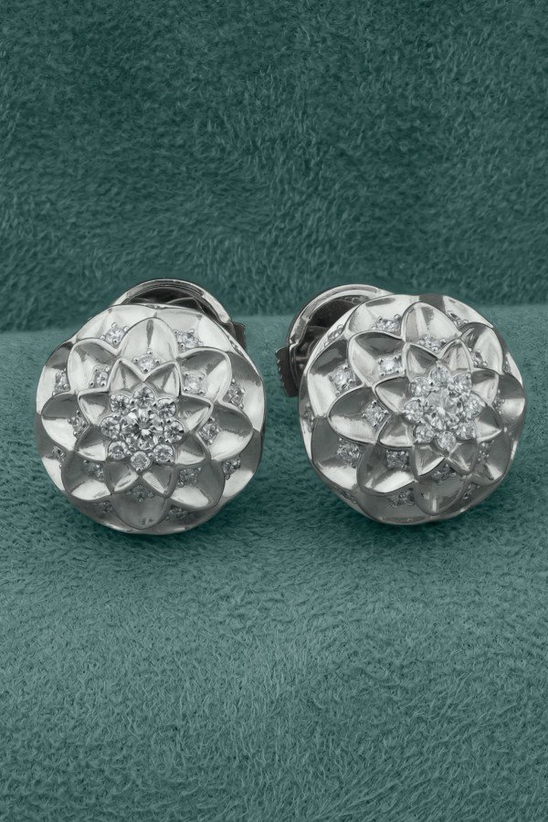 Серьги из белого золота c бриллиантами