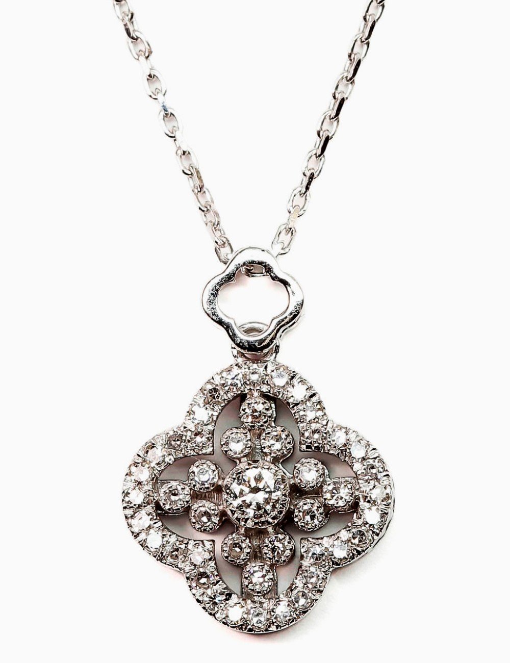 Колье из белого золота c бриллиантами